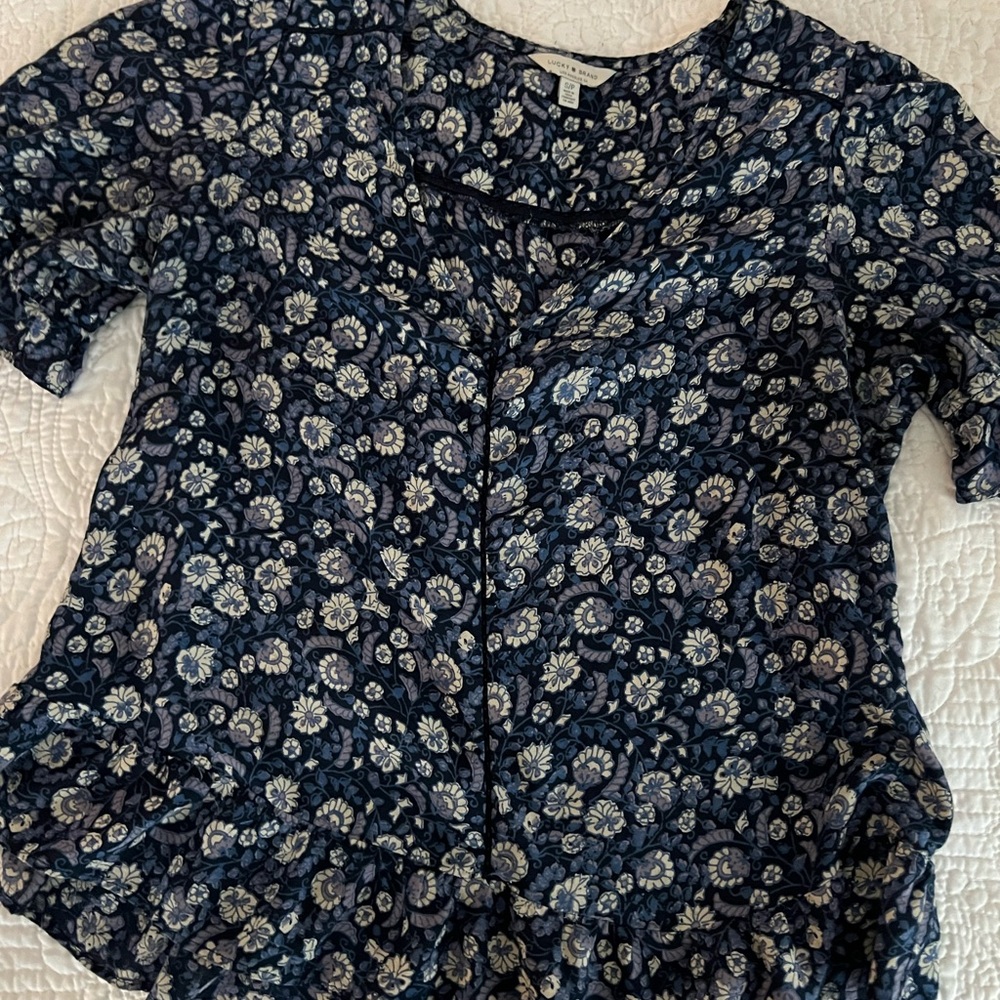 Lucky Brand top.  Very light and breezy.  Size small